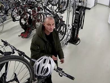 Muž ukradol bicykel v