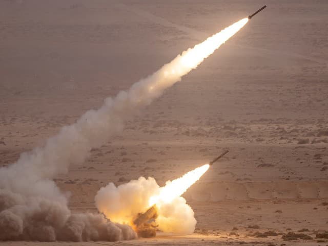 Estónsko kupuje ďalšie raketomety