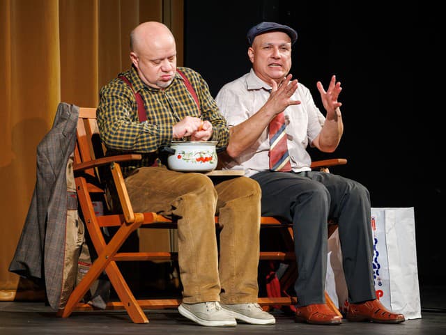 Mladý Labuda provokuje svojho