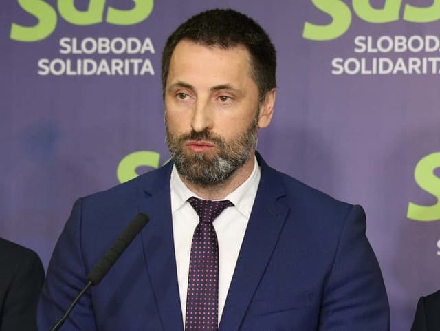 Poslanec Národnej rady Viskupič