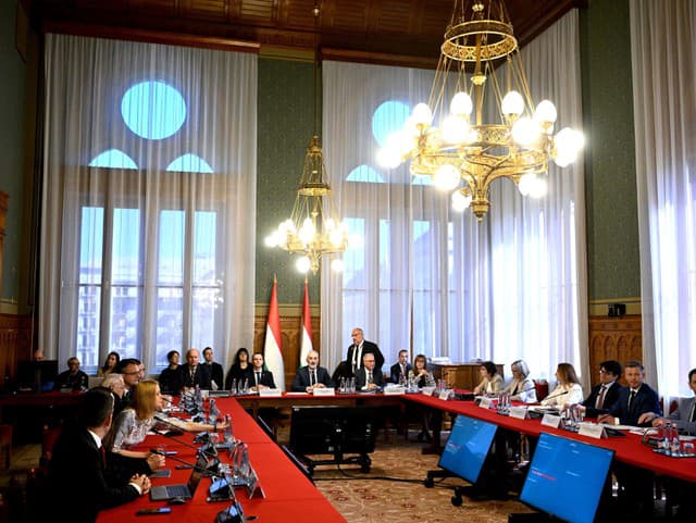 Novozvolený maďarský premiér Peter