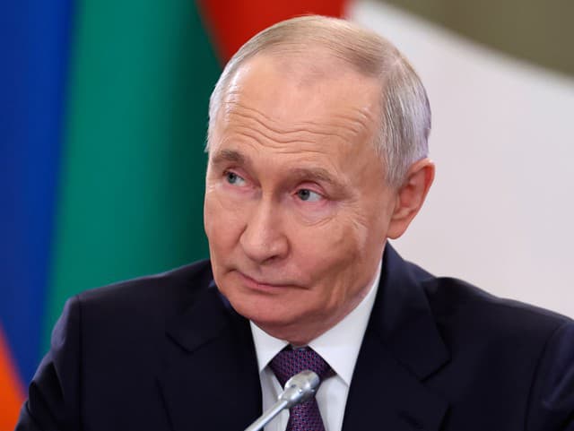 MIMORIADNY ONLINE Putin obvinil