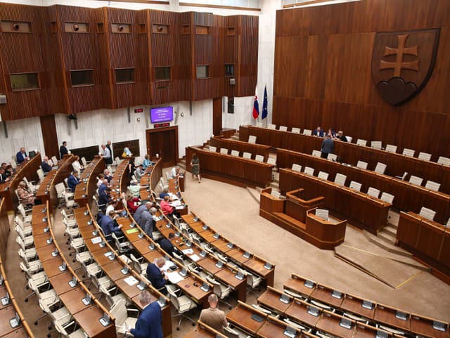 Národná rada dnes rokovala: