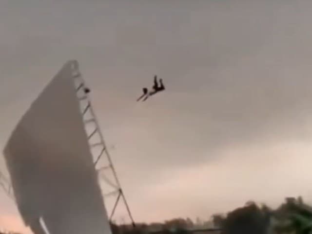 Mladík sa preletel vzduchom,