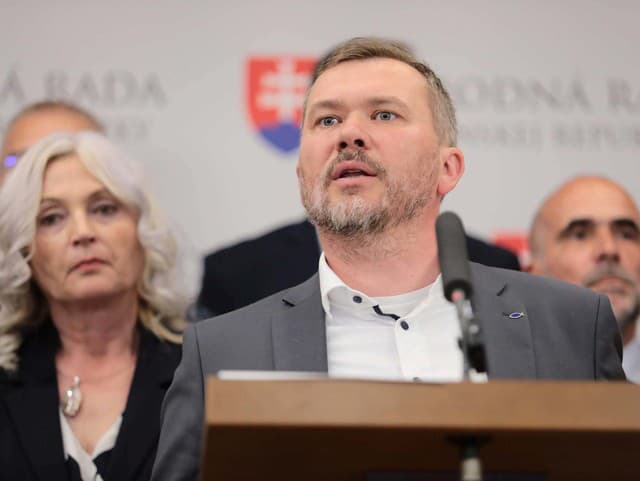 KDH reaguje na kritiku