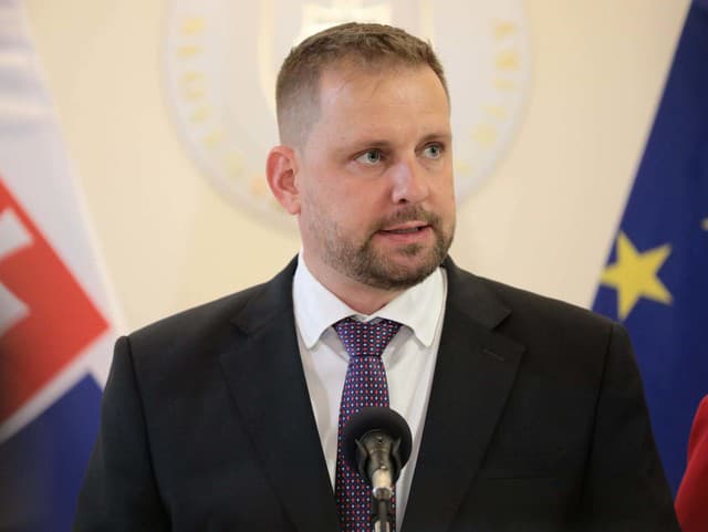 Štát poskytne takmer 2