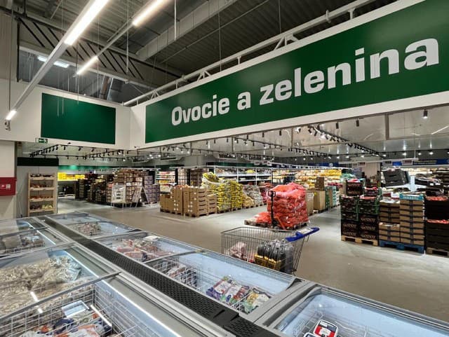METRO v Devínskej Novej