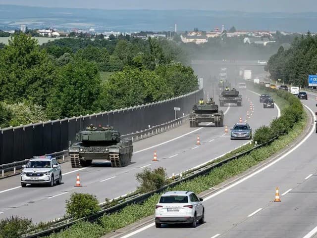 Tanky sa presúvali po