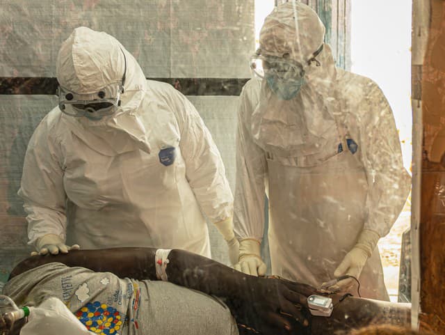 Smrteľná ebola sa rýchlo