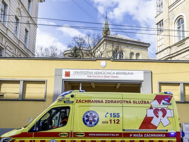 ŠVÁBY v bratislavskej nemocnici!