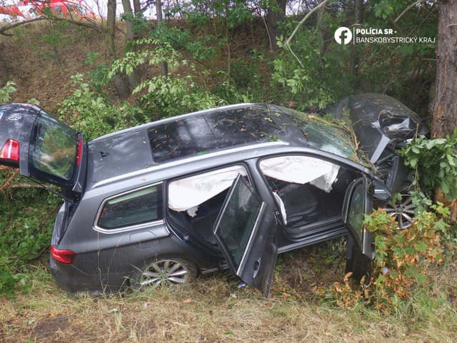 Ťažká nehoda mladej rodiny: