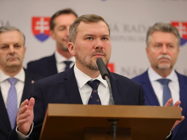Viliam Karas.