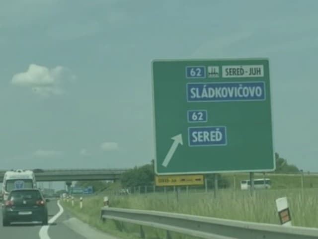 Jazda zadarmo končí! Veľká zmena pre motoristov: Kľúčový úsek R1 bude spoplatnený, bez známky už nepochodíte