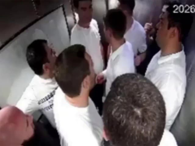 Desivé VIDEO z kabíny: Výťah sa zrútil o štyri poschodia! DRÁMU zachytila kamera