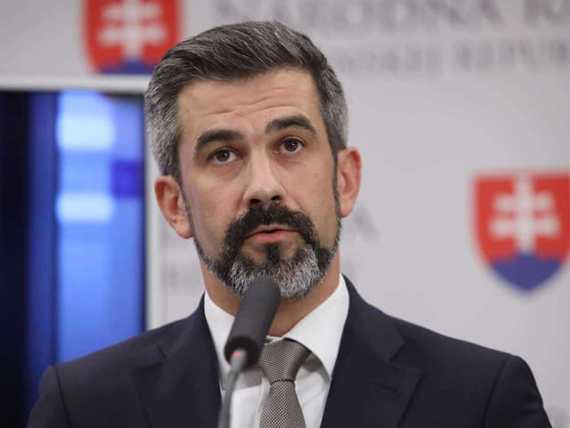 PS chce preveriť Migaľov