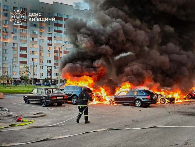 MIMORIADNY ONLINE Zlom vo vojne? Rokovania môžu začať už čoskoro, Rusko medzitým opäť útočí