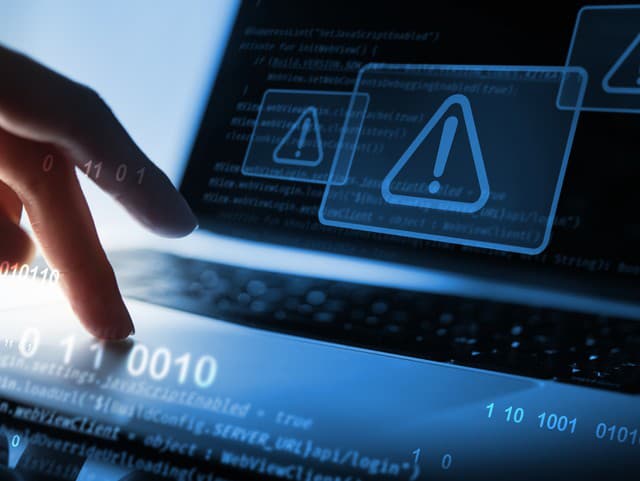 Masívny kybernetický útok v Nemecku: Hackeri ukradli citlivé dáta Berlína, žiadajú desiatky bitcoinov