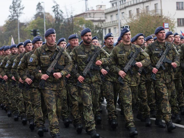 Šokujúce odhalenie tajného dokumentu: Česko sa vážne pripravuje na vojnu s Ruskom! Útok príde bez varovania