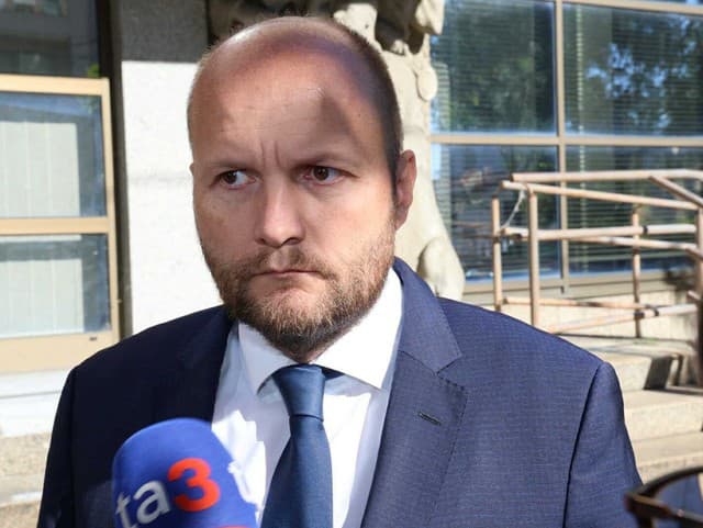 Jaroslav Naď prichádza na