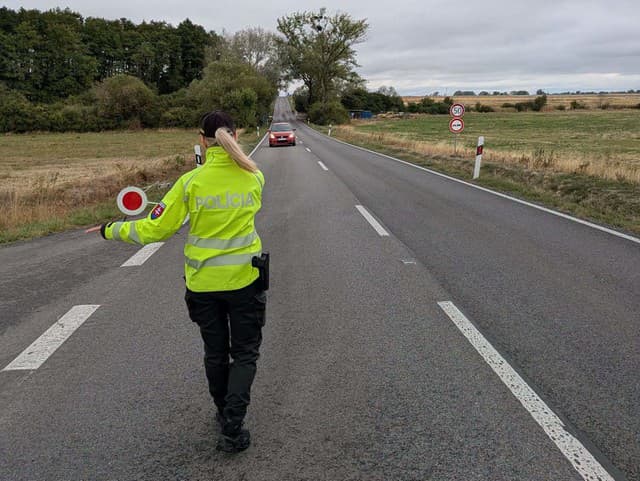 Polícia kontrolovala na cestách