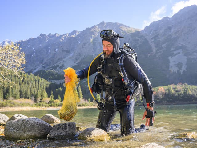 Potápači opäť vyčistili tatranské