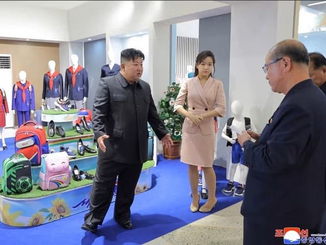 Zvrat v prípade smrti Kim Čong-una! Zverejnili fotky, ktoré majú dokazovať, že žije: Špekulácie o novom vodcovi