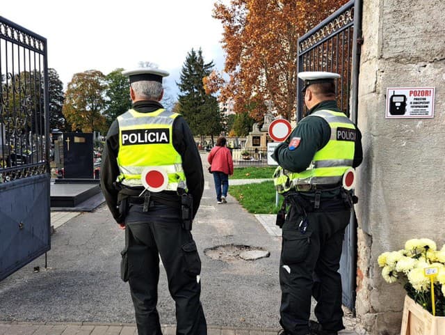 Polícia upozorňuje pred zlodejmi