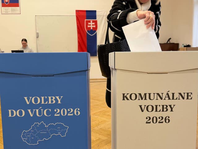 Komunálne voľby priniesli tesné