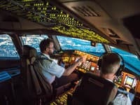 Kapitán lietadla prehovoril o UFO: Videl som veci, ktoré sa objavili odnikiaľ! PRAVDA je však iná, než čakáte