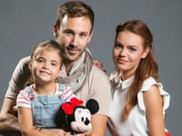 NOVÉ FOTO Fašianga s dcérou z Oteckov: Už to nie je malé dievčatko... Umelé mihalnice aj piercing!