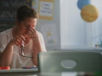 Vedci určili NAJVYČERPÁVANEJŠIE obdobie života: Práve v TOMTO veku nás únava láme najviac!