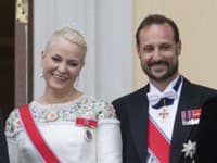 ŠKANDÁLY si vyžiadali svoju daň: Podpora kráľovskej rodiny prudko klesla!