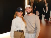 Vierka Ayisi Landl a any Landl