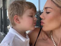 Laura Vizváryová so synom Abnerom, ktorého má s Borisom Kollárom.