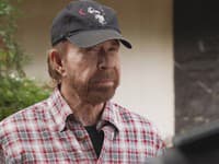 Zomrel už dávno, smrť nemala odvahu mu to povedať: Chuck Norris (†86) vtipy o sebe miloval!