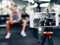 TAKTO vás klamú fitness aplikácie: Falošné videá a nereálne telá, ktoré si kúpite jedným klikom! Uverili mu MILIÓNY