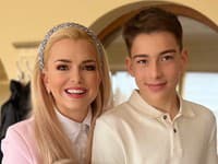 Zlatica Puškárová so synmi Adamom a Leom