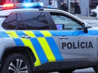 Konflikt v osade na východe Slovenska sa zvrtol! Miestni obyvatelia napadli policajtov, vojak skončil v nemocnici