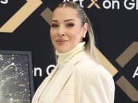 Dominika Cibulková na výstave artefaktov švajčiarskeho ateliéru Art X on Glass