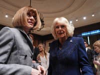 Kráľovná Camilla a Anna Wintour