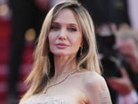 Úprimné priznanie Angeliny Jolie: Takto vyzerá jej ľúbostný život od rozvodu s Bradom Pittom
