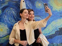 Výstava Vincenta Van Gogha, Alena Heribanová s dcérou