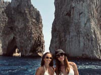 Simona Leskovská s Michaelou Meňkyovou na spoločnej dovolenke. 