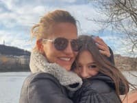 Z dcéry Dary Rolins je poriadna femme fatale: FOTO 18-ročná Lola očarila odvážnym outfitom!