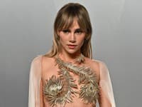 Suki Waterhouse