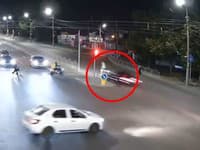 Desivé VIDEO len pre silné žalúdky: Chlapca zabilo na priechode auto! Telo našli o 150 metrov ďalej