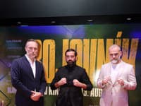 Herci Ján Jackuliak, Marián Mitaš a Milan Ondrík na premiére filmu Bojovník. 