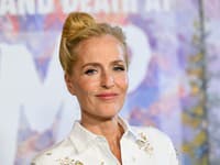 Gillian Anderson