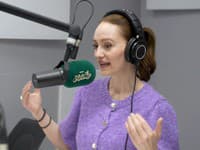 Karin Olasová akoby zastavila čas.