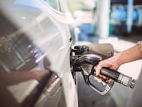 Cena ropy opäť vzrástla: Útoky na tankery zvýšili obavy z výpadku dodávok